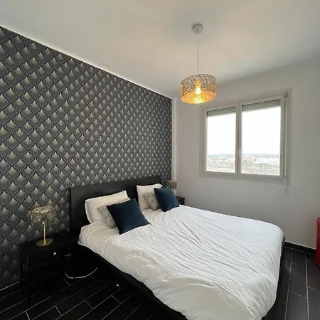 Le Pyreneen - T2 Proche Gare Avec Vue Apartment *